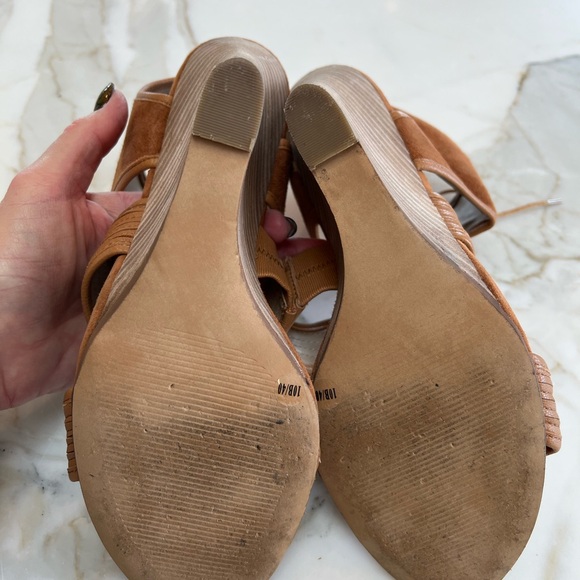 SOLE SOCIETY LEATHER AND SUEDE TAN WEDGES WITH TIE SZ-10 GREAT CONDITION! ๐๐๐ - Picture 4 of 5